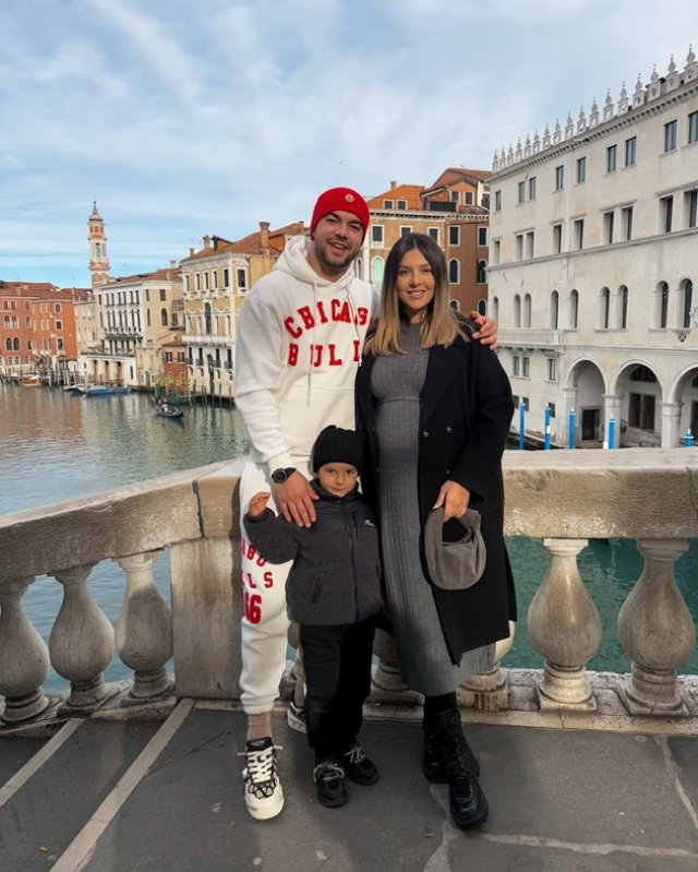 Familia lui Culiță Sterp s-a mărit! Daniela Iliescu, soția lui, a născut o fetiță. S-au căsătorit după ce au aflat că vor mai avea un copil