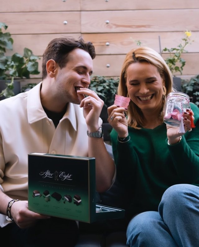Ce relație specială este între Andreea Esca și fiul ei. Aris și-a surprins mama în cel mai dulce mod posibil de 8 martie. Aris Eram are 21 de ani