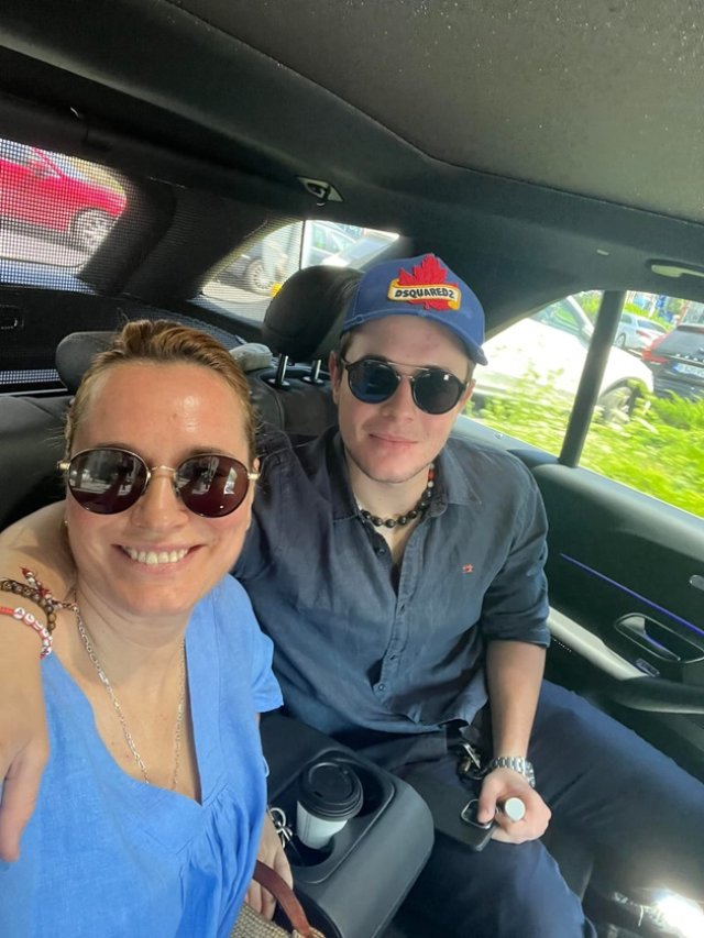 Ce relație specială este între Andreea Esca și fiul ei. Aris și-a surprins mama în cel mai dulce mod posibil de 8 martie. Doamnele și domnișoarele și-au imaginat ce surprize îi va face iubitei