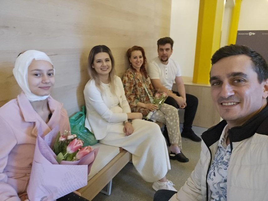 Fiica lui Marian Drăgulescu, complicații după ce a fost operată pentru a șaptea oară. Beatrice s-a născut cu hipoacuzie bilaterală. În 2021 i-au fost îndepărtate toate organele urechii interne