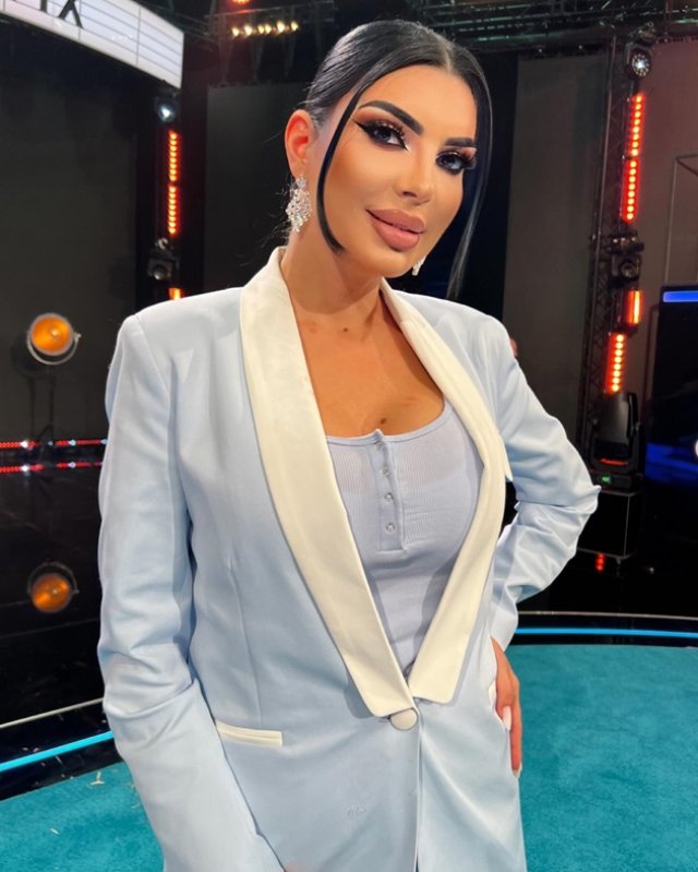 Andreea Tonciu nu are limită când vine vorba de cheltuit bani. A recunoscut că este femeie casnică, dar sparge sume uriașe de bani zilnic. Soțul îi atrage atenția când întrece limita