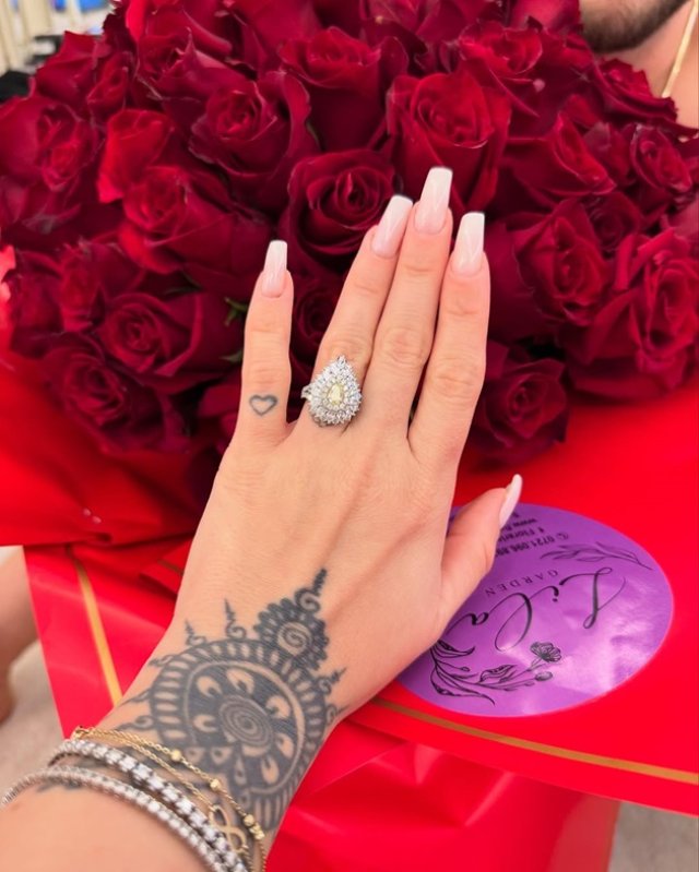 Oana Radu s-a căsătorit în secret? Postarea care a pus pe jar fanii și i-a făcut să-i ureze "casă de piatră" și să creadă că este însărcinată