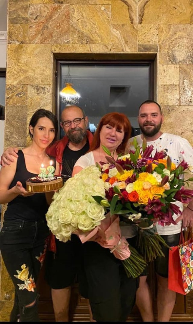 Cine este Iulia, femeia care îi stă alături lui Piedone de 37 de ani. Ce spune șeful ANPC despre soția lui, care i-a dăruit doi copii