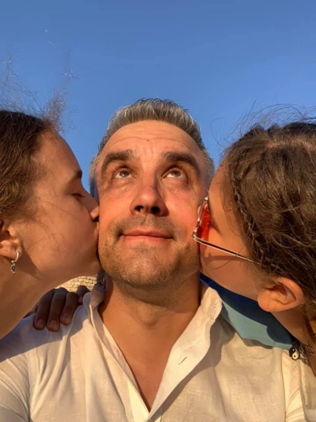 Încă un divorț secret care șochează scena mondenă. Zoli Toth a divorțat în urmă cu trei ani. A rămas în relații bune cu Ioana Toth