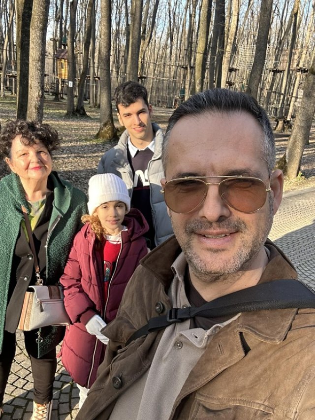 Cine este și cu ce se ocupă fratele lui Mădălin Ionescu? Cum se înțeleg acum?