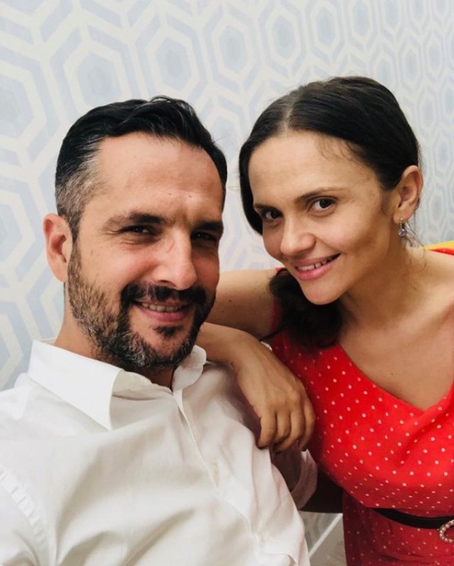 Cristina Șișcanu și Mădălin Ionescu aniversează de Sfântul Gheorghe 14 ani de la cununia civilă care a fost cu peripeții