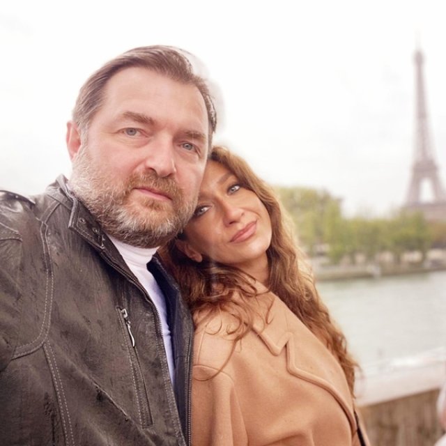 Ioana Dichiseanu, mesaj extrem de dureros la 4 ani de la moartea tatălui ei. Este căsătorită cu jurnalistul Adrian Artene.