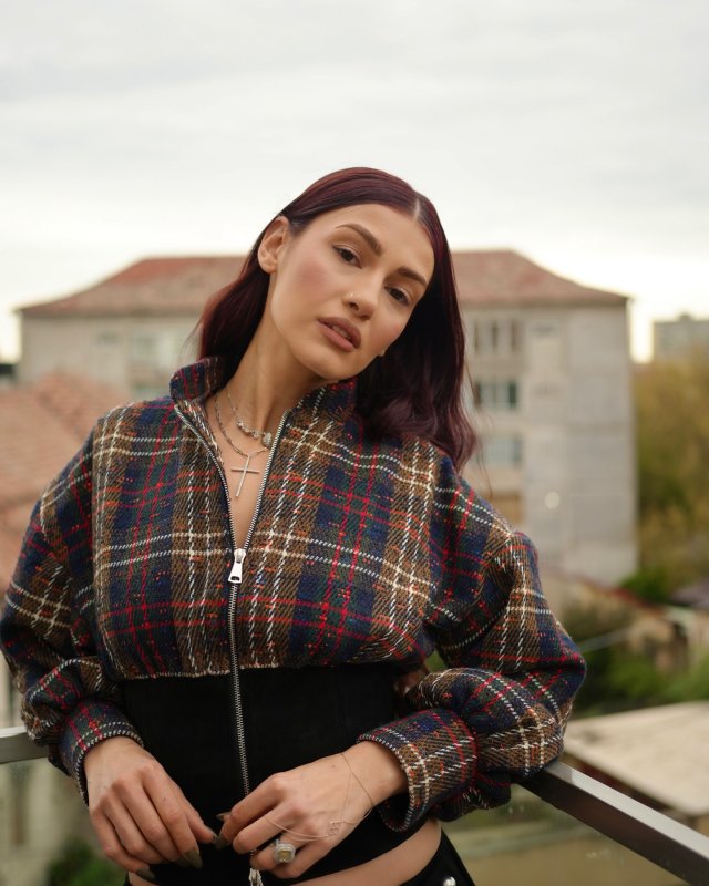 Alina Eremia: „Eu nu pot să cred că trăiesc într-o lume ca asta”