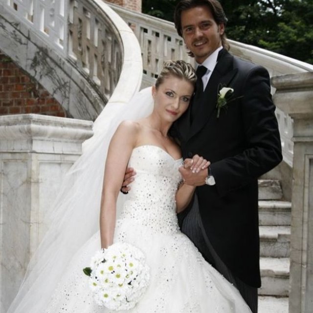 Imagini de colecție de la nunta Elwirei cu Mihai Petre, de acum 17 ani. "Alți noi, naivi, fără experiență". Formează o familie model