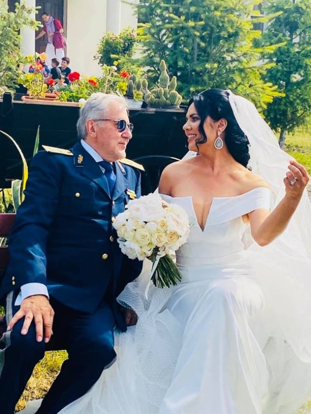 Ioana Năstase a depus actele de divorț. Primele declarații despre motivele despărțirii de Ilie Năstase: "Agresivitate verbală și fizică, amenințări". Este dispusă să ceară ordin de protecție