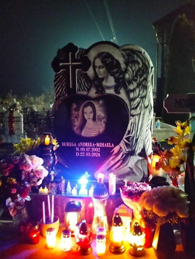 Andreea, studenta la medicină ucisă brutal de iubitul gelos, ar fi împlinit 23 de ani. Familia este încă distruă de durere. Tatăl ei postează adesea mesaje sfâșietoare pe Facebook