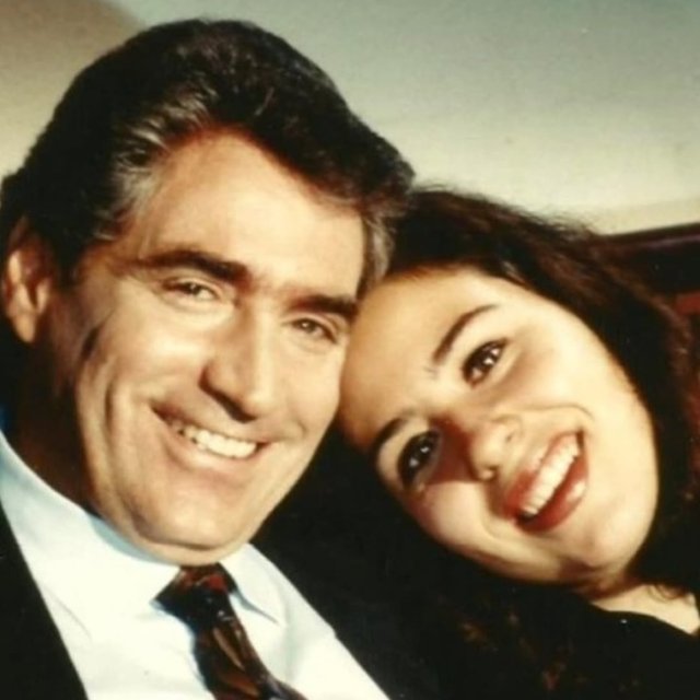 Oana Roman, mesaj extrem de emoționant pentru tatăl ei, care a împlinit 79 de ani. "Ai fost la un pas să-ți pierzi viața". A publicat imagini cu ei doi din arhiva de familie