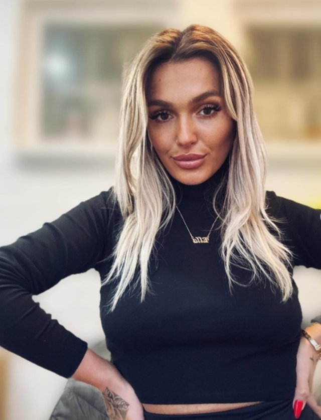 Drama trăită de Ella de la Insula Iubirii. A fost la un pas de moarte din cauza unor intervenții estetice: „Am făcut-o pentru binele relației”. Experiența neplăcută a marcat-o pe viață