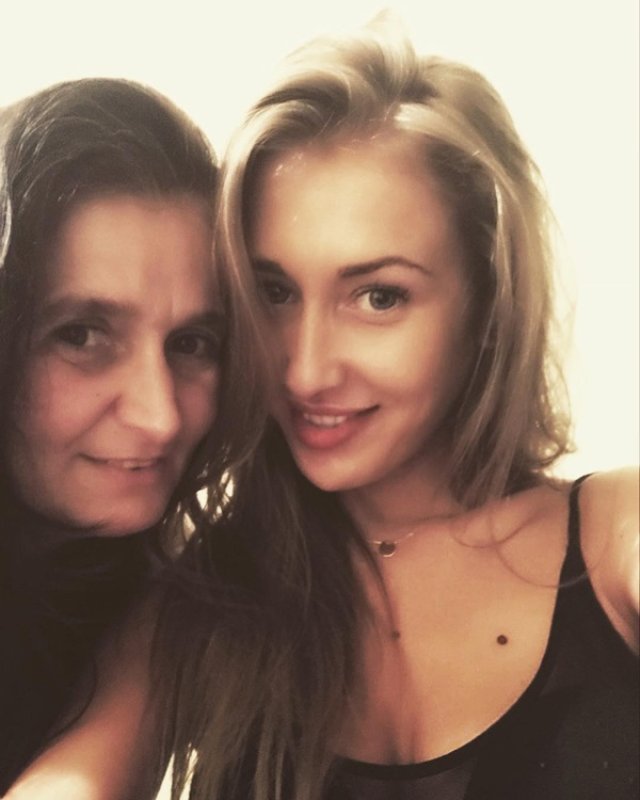Cum arăta Maria Avram de la Insula iubirii 2025, se pare că moștenește frumusețea de la mama ei