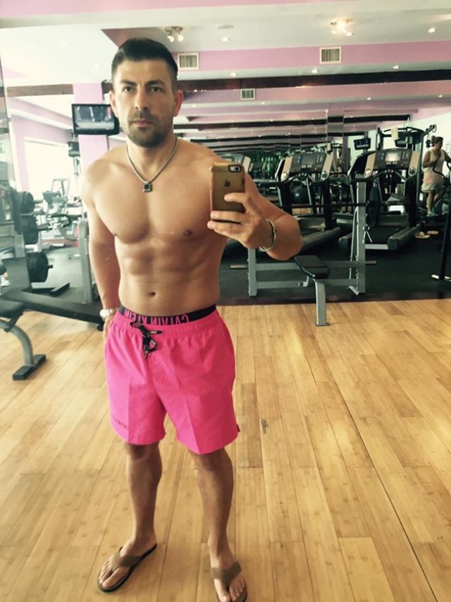 Imagini cu Marian Grozavu de la Insula Iubirii 2025 din timpul căsniciei cu soția canadiancă. Mergea la sală și era mult mai atent cu felul în care arăta. Ducea un stil de viață echilibrat