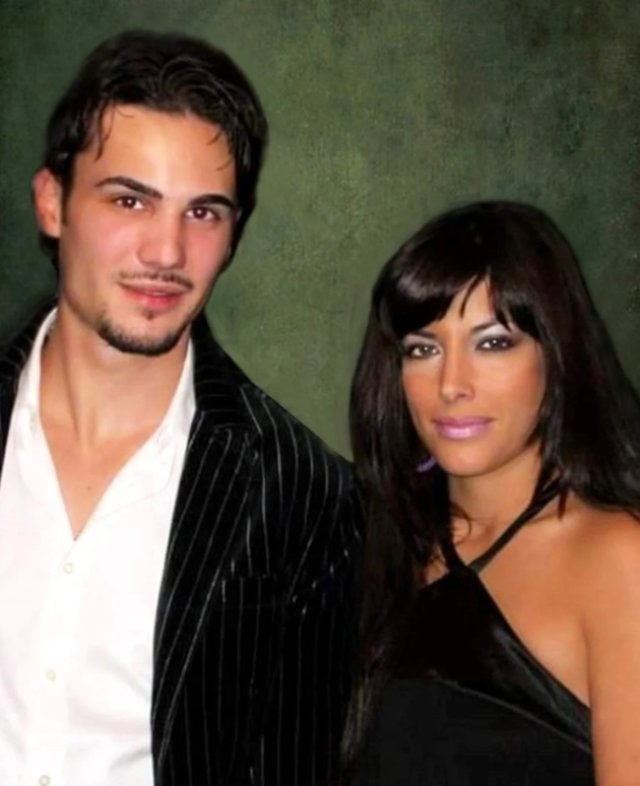 Claudiu de la Insula iubirii a cerut-o în căsătorie pe Isabel și au plecat din emisiune. Cei doi sunt împreună de 19 ani și au o fiică împreună. Au crescut în timpul relației