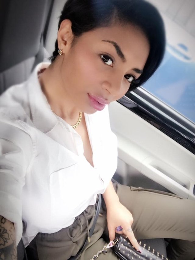 Cum arăta Naba Salem, ispita de la Insula Iubirii 2025, înainte de operațiile estetice. Imagini de dinainte să ajungă una dintre cele mai hot prezențe de la televizor. A fost tunsă scurt