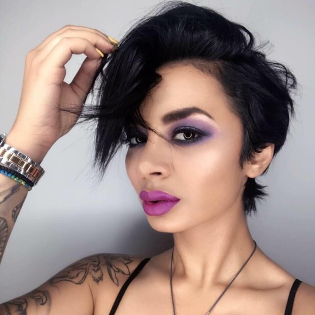 Cum arăta Naba Salem, ispita de la Insula Iubirii 2025, înainte de operațiile estetice. Imagini de dinainte să ajungă una dintre cele mai hot prezențe de la televizor. Între timp și-a acoperit corpul de tatuaje