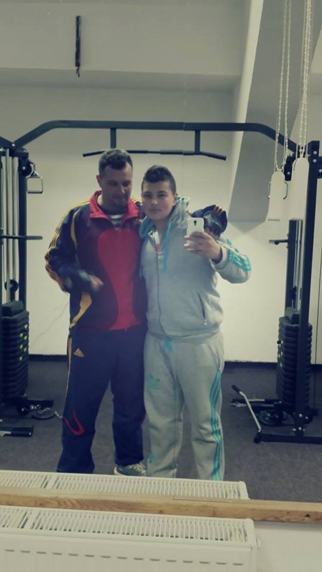 Cum arăta Teo de la Insula iubirii înainte să devină celebru. Imagini cu ispita supremă de pe vremea când nu avea fațete și nu mergea la sală. Între timp și-a antrenat și încrederea în sine