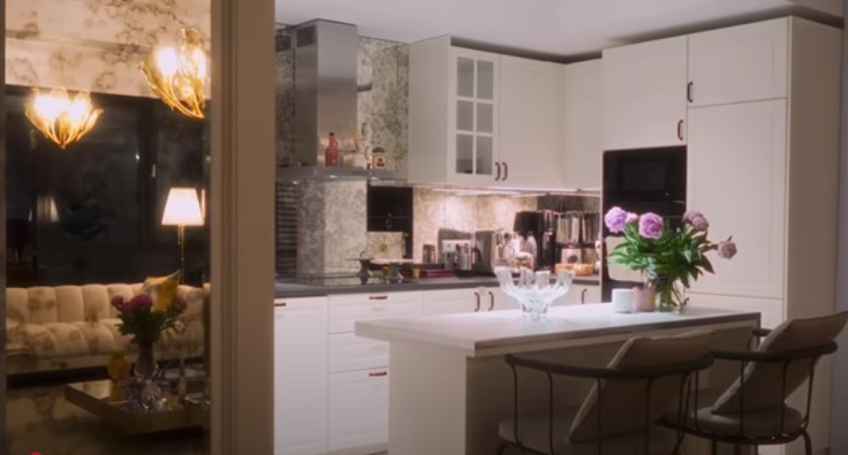 O nouă demonstrație de opulență, marca Selly! Cum arată noul lui apartament, recent renovat, într-una din zonele de lux ale capitalei. L-au ales pentru vederea spectaculoasă
