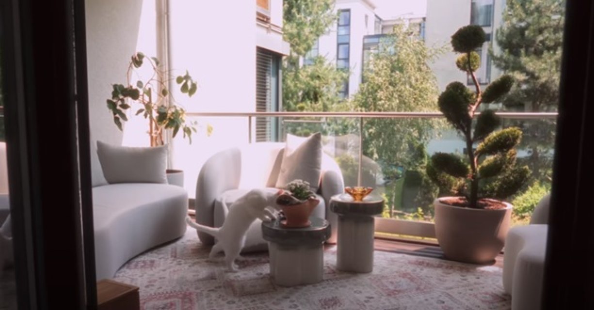 O nouă demonstrație de opulență, marca Selly! Cum arată noul lui apartament, recent renovat, într-una din zonele de lux ale capitalei. Smaranda Știrbu a pus la punct toate detaliile