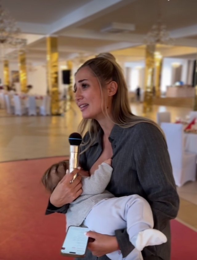 Claudia Puican, aspru criticată în online după ce a postat un videoclip de la repetiții, în timp ce-și alăptează copilul. "O să rămână surd copilul ăla". Artista a născut pe 11 aprilie 2025