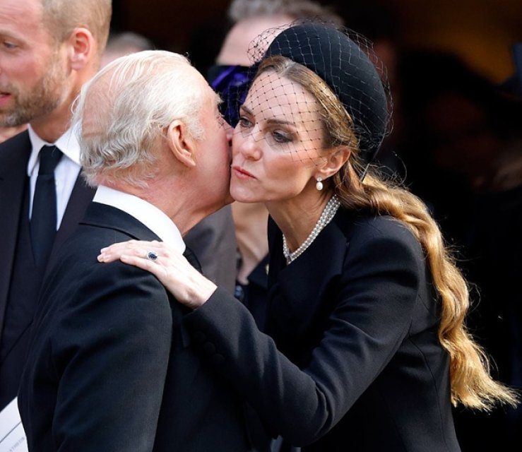 Kate Middleton este tot mai slabă? Ultimele apariții ale prințesei după ce s-a vindecat de cancer i-au îngrijorat pe fani. Familia Regală nu a oferit noi detalii despre starea ei de sănătate