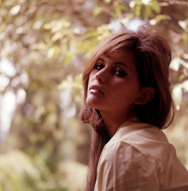 A murit Claudia Cardinale, marea doamnă a cinematografiei italiene. "Cea mai frumoasă femeie din lume" s-a stins la 87 de ani. Are un fiu conceput în momentul violului