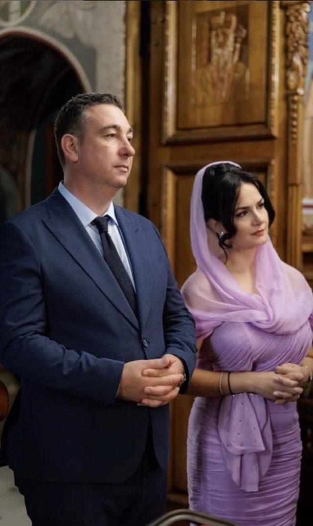 Nicolae Furdui Iancu, cel mai fericit bunic! Tudor, fiul artistului, a devenit tată pentru prima oară. El și soția sa au avut aceiași părinți spirituali și la nuntă
