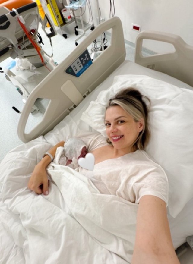 Marina Cârnaț a devenit mamă pentru a 10-a oară! Primele imagini cu mezina familiei. Influencerița a dus sarcina la termen fără probleme