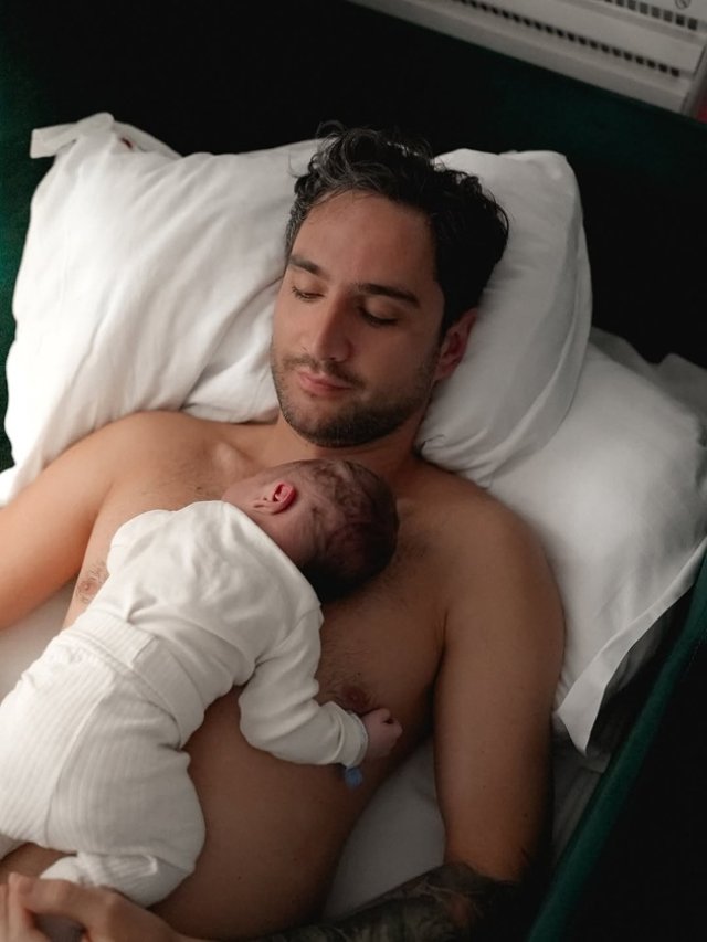 Primele imagini cu bebelușul lui Carmen Grebenișan. Ce nume deosebit a ales pentru băiețelul ei. Acesta a luat numele de familie al tatălui