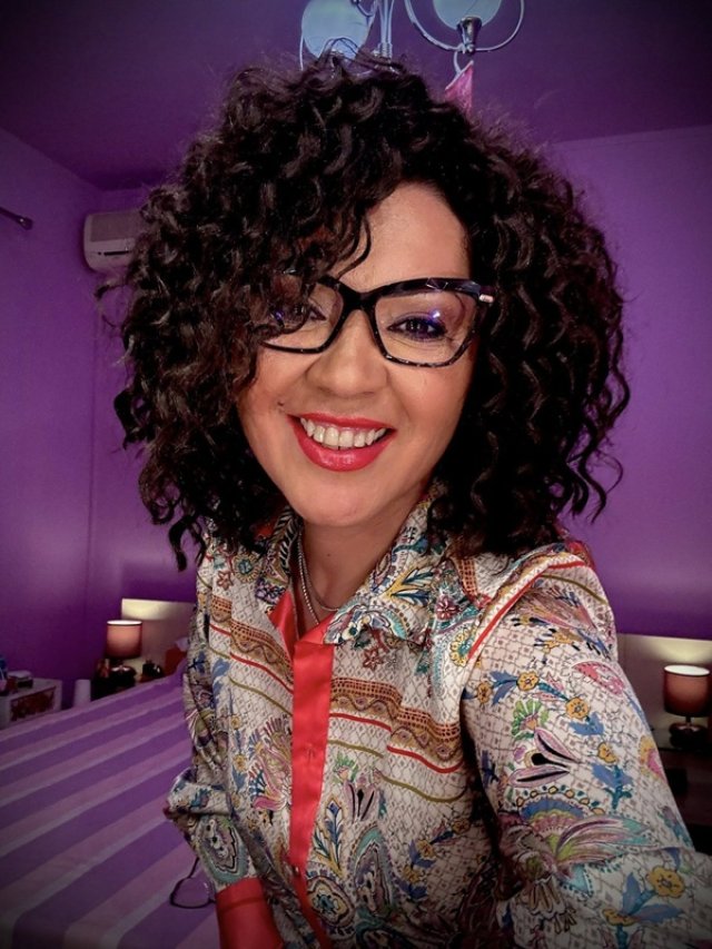 Minodora nu este femeie „de casă". Artista nu face curat și nu calcă