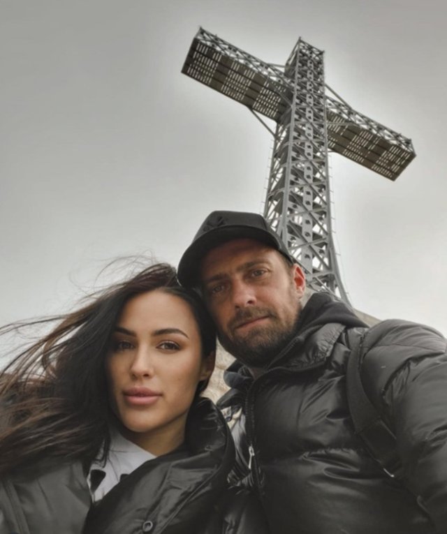 Cum arată fiica și soția lui Gabi Tamaș de la Asia Express. Fostul fotbalist nu exclude ideea de a mai avea copii. S-ar bucura să aibă încă o fetiță