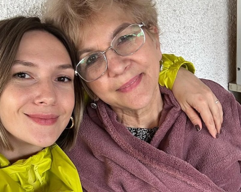 Adela Popescu, mesaj emoționant până la lacrimi pentru mama ei. Relația mamă-fiică este strânsă