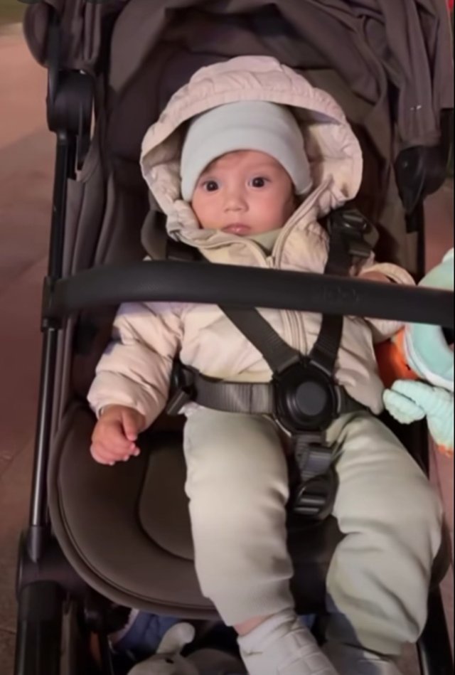 Ce mare a crescut băiețelul Claudiei Puican cu Armin Nicoară. Sunt cei mai fericiți de când au reușit să devină părinți. Copilul lor are șase luni acum