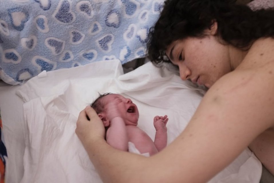 Cabiria Morgenstern, primele declarații de când a devenit mamă. Fiica Maiei Morgenstern are 26 de ani și partenerul ei de viață 63. Aceasta a apelat la ajutorul unei moașe