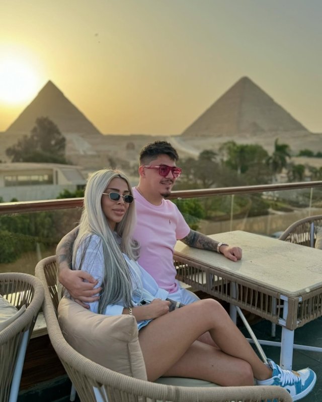 Bogdan de la Ploiești s-a despărțit de Cristina Pucean. "N-a fost să fie". Artistul a fost acuzat de fani că are o strategie de marketing