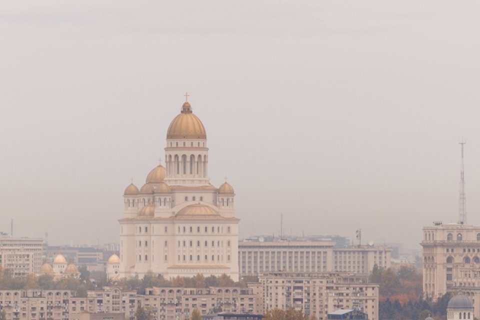 Maia Sandu, apariție discretă și elegantă la sfințirea Catedralei Mântuirii Neamului. Ce mesaj le-a transmis românilor, după ce a ajuns la București