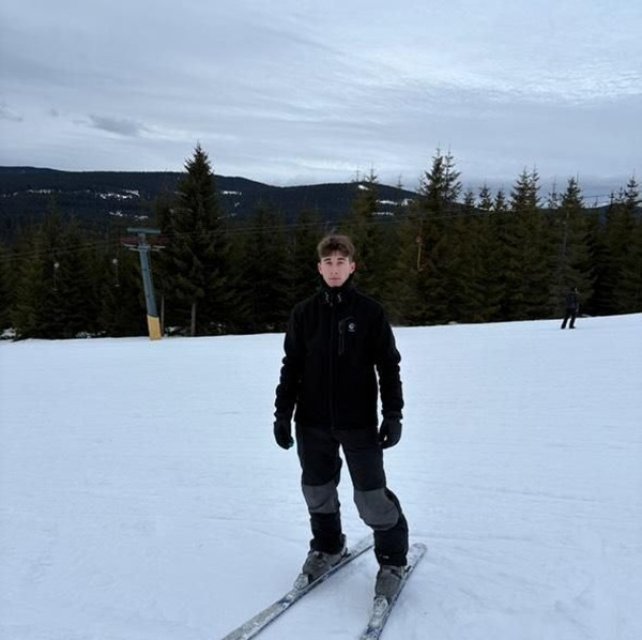 Mate, un adolescent de 16 ani din Harghita a murit într-un tragic accident cu ATV-ul. Împreună cu prietenii lui, se îndrepta spre casa de vacanță a unuia dintre ei