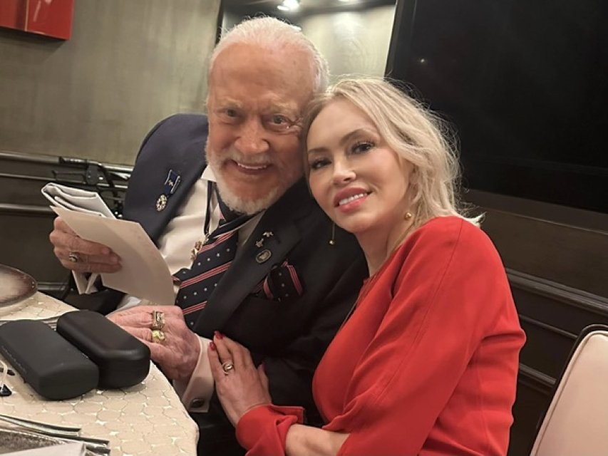 A murit românca Anca Faur, soția astronautului american Buzz Aldrin de 95 de ani, răpusă de cancer.