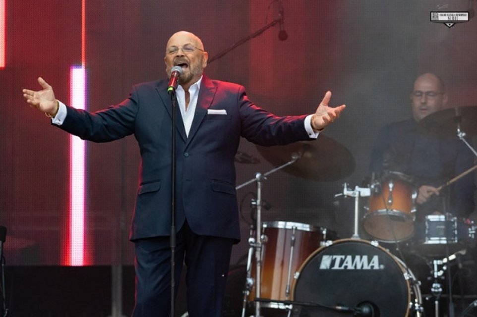 Adrian Daminescu a fost socru mic! Primele imagini de la nunta fiicei sale din America. Artistul nu a văzut-o de când avea 7 ani