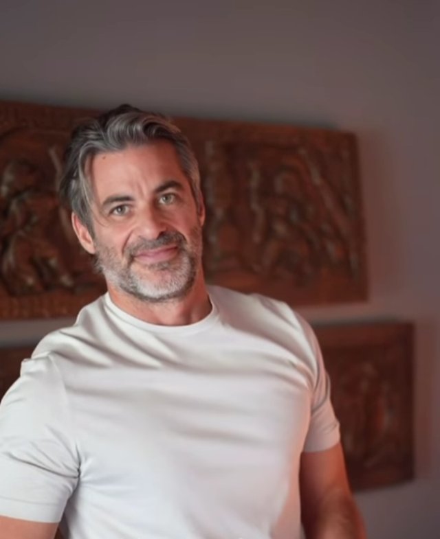 Jennifer Aniston a confirmat relația cu Jim Curtis. Ce mesaj emoționant a transmis în online pentru iubitul ei