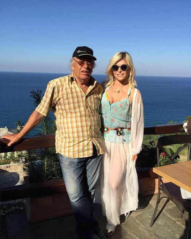 Tatăl Loredanei se zbate între viață și moarte: "E în stare gravă". Vasile Groza a lipsit de la concertul ei de la Sala Palatului