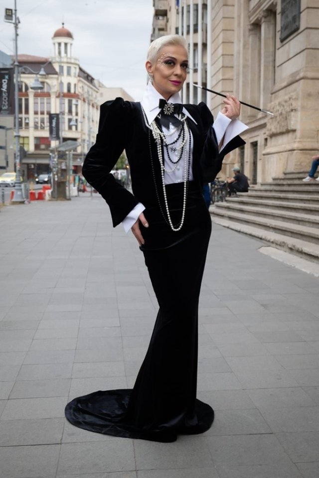 Monica Anghel a ajuns pentru a doua oară pe masa de operație pentru o problemă la coloană