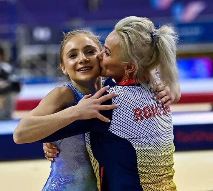 Cine este Camelia Voinea. A fost sportivă de renume, dar acum a ajuns în presă cu acuzații grave de abuz la adresa fiicei sale pe care o antrenează și care are 18 ani