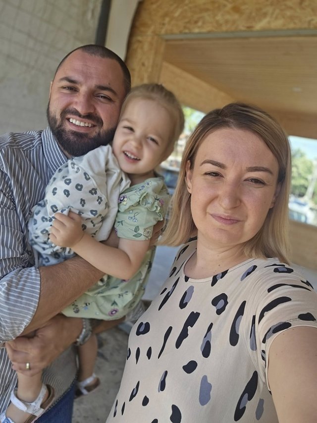 Roxana Blenche este însărcinată pentru a doua oară: „Bine ai venit în universul nostru, suflet mic”. Este căsătorită cu soțul ei din 2023