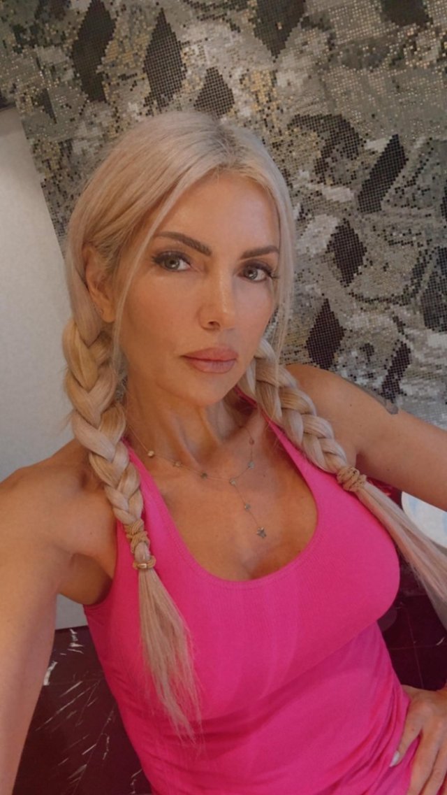 Laura Vicol, locul 5 în topul căutărilor online. Ce spune despre această reușită: „Își consumă energia cu mine”. Este mândră de vizibilitatea căpătată