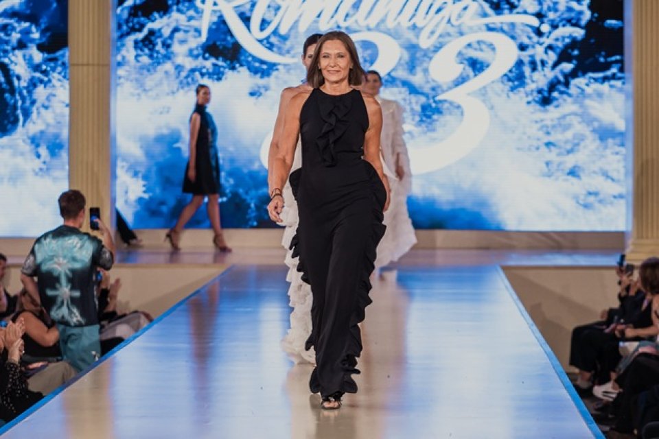 Romanița Iovan și secretul siluetei de invidiat la 61 de ani. A slăbit 24 de kilograme în jumătate de an. Face sport