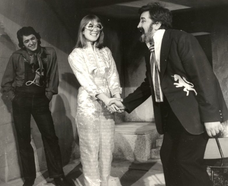 Doliu în teatru! A murit actorul Răzvan Ionescu. Răzvan Ionescu, Mariana Buruiană, Cornel Nicoară în „Program special LB" de Stephen Poljakoff, regia Alexandru Tocilescu, 1980