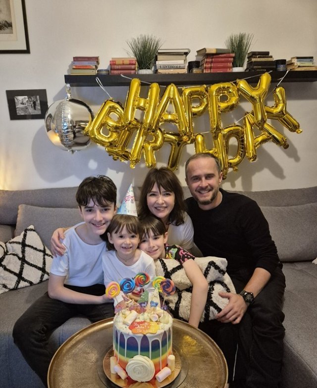 Roxana, soția lui Șerban Copoț, a împlinit 42 de ani. Ce mesaj emoționant i-a transmis artistul: "Un model de mamă și soție". Sunt împreună de 21 de ani